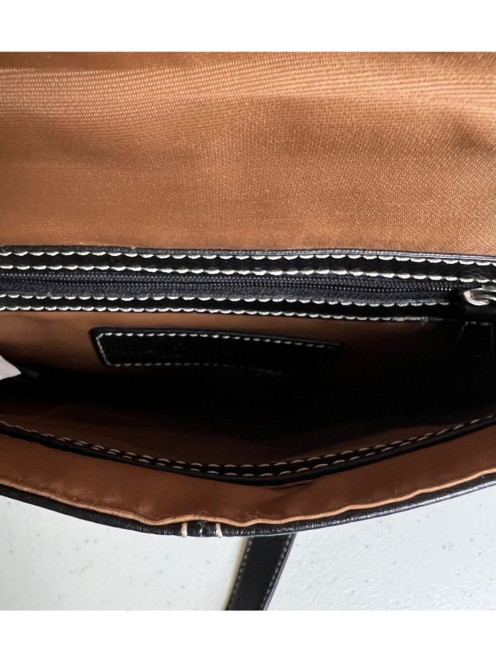 Mia Battina Crossbody - Picture 7 of 15